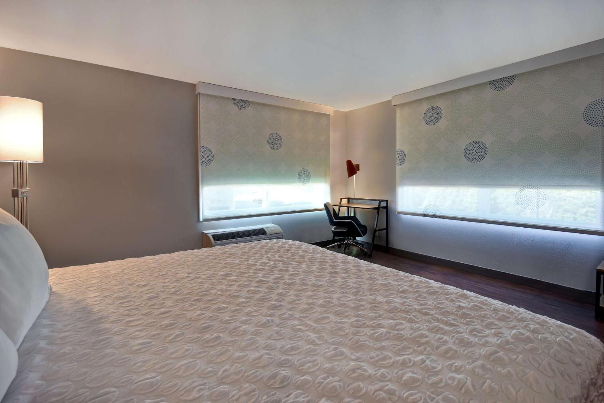 Hotel Tru By Hilton Dallas, Tx 3*